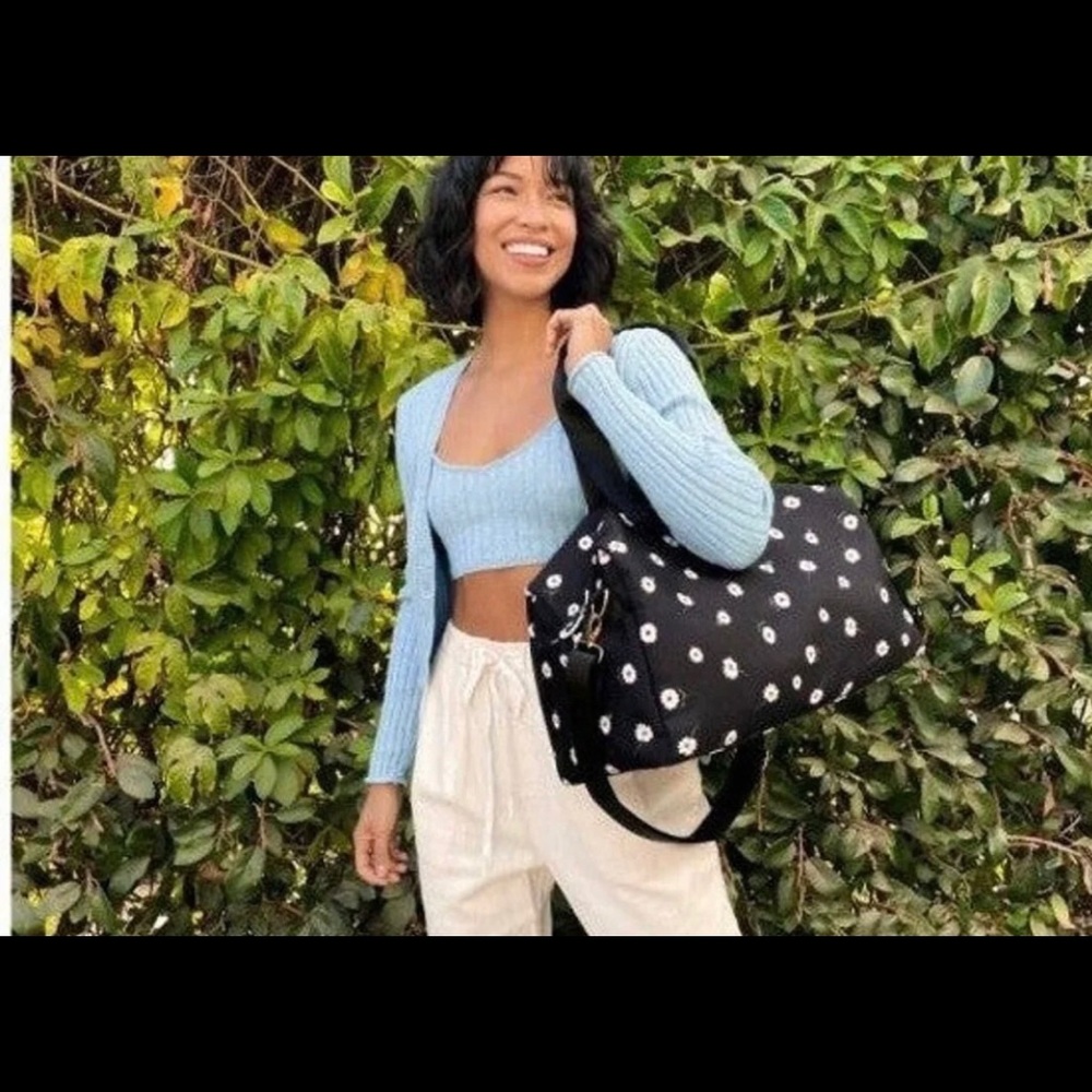 Alice + Olivia Daisy Duffle bag - Picture 3 of 3